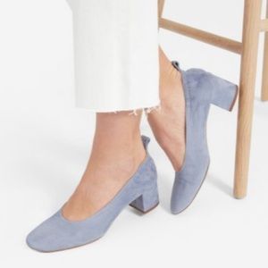EVERLANE The Day Heel SZ 9 Light Blue Suede Leather Block Heel Pump Italian